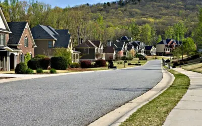 HOA Sidewalk Rules Explained: Rights And Regulations