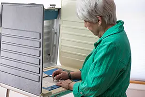 hoa noamination committee